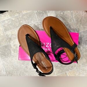 NEW NIB AZ Arizona black sandals Sutton 8.5 8 1/2‎